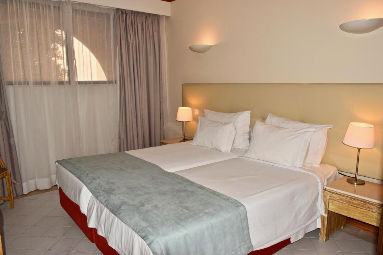 البوفيرا Clube Oceano Apartments المظهر الخارجي الصورة